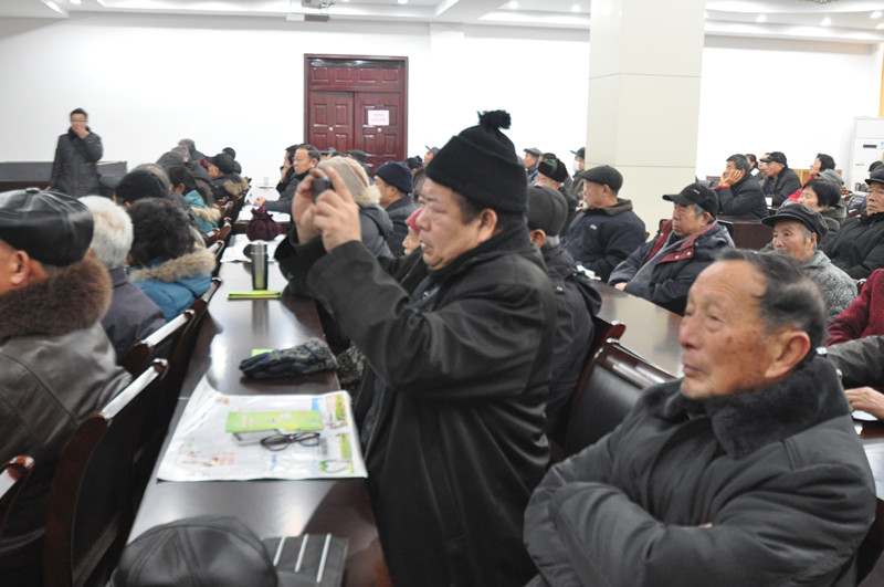 武汉亚洲心脏病医院医生赴阜阳市义诊讲课