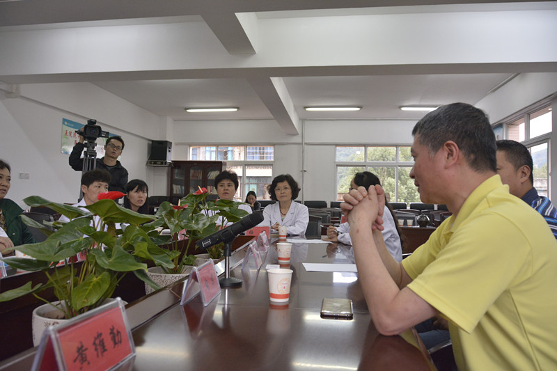 陶凉副院长与六盘水市人民医院院领导进行学术交流